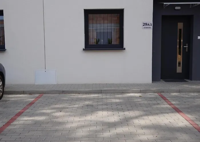 Labradoryt, Klimatyzacja, Parking Priv Boleslawiec (Lower Silesia)